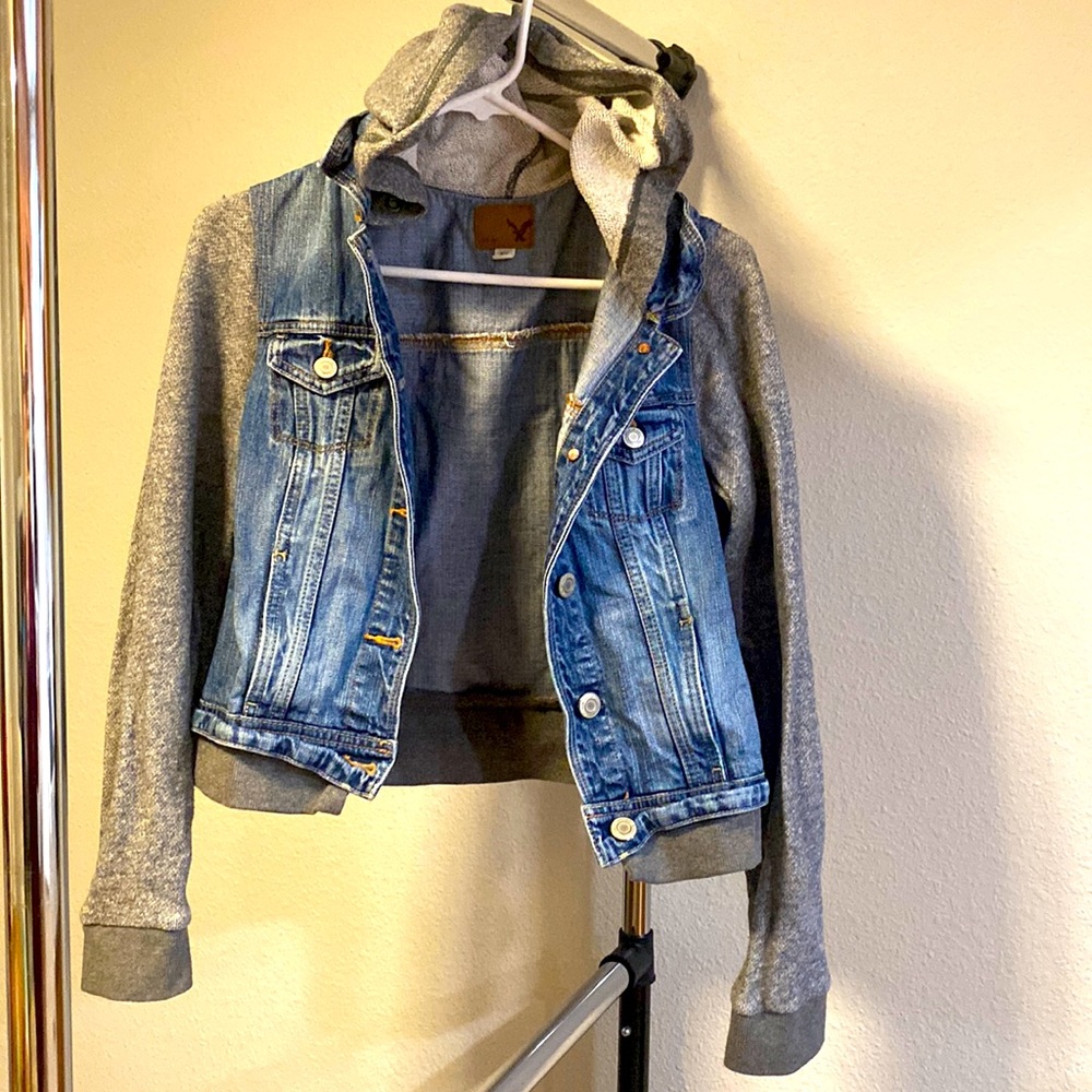 American eagle jean jacket 🦅